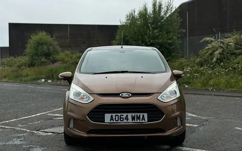Used Ford B-MAX Zetec 105 HP (77 kW) 2016 MPV