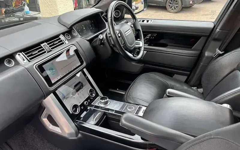 Used Land Rover Range Rover S 300 HP (220 kW) 2021 Black SUV