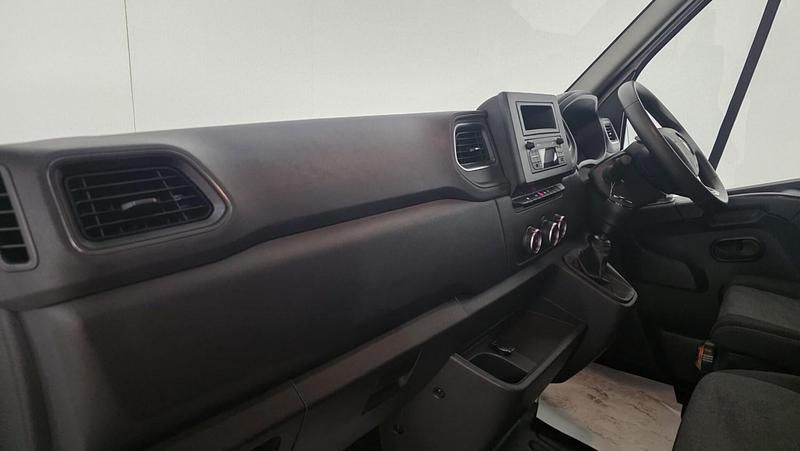 Usado Renault Master Business 2023 Branco Monovolume