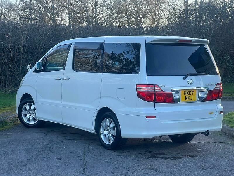 Used Toyota Alphard 2024 Blizzard pearl MPV