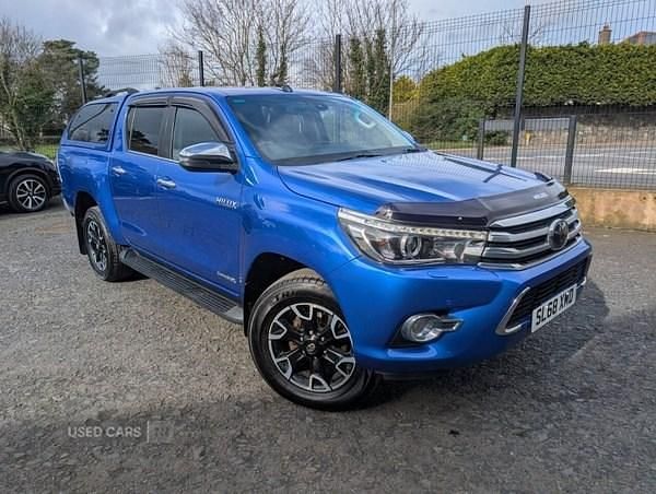 Used Toyota HiLux 150 HP (110 kW) 2018 Blue Pickup
