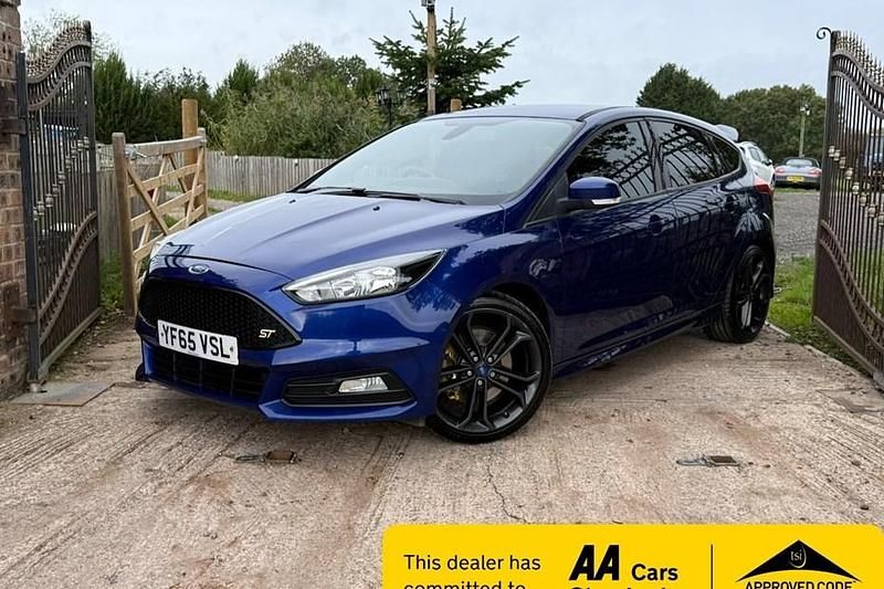 Blue Used 2016 Ford Focus ST Hatchback | £6,995 (Good price) - Image 1/1
