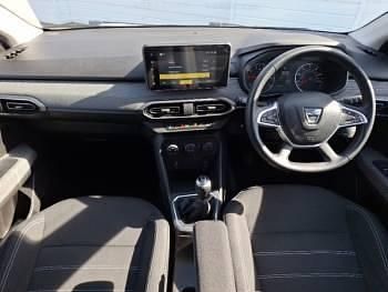 Second-hand Dacia Sandero Comfort 91 CP (66 kW) 2022 Alb Hatchback
