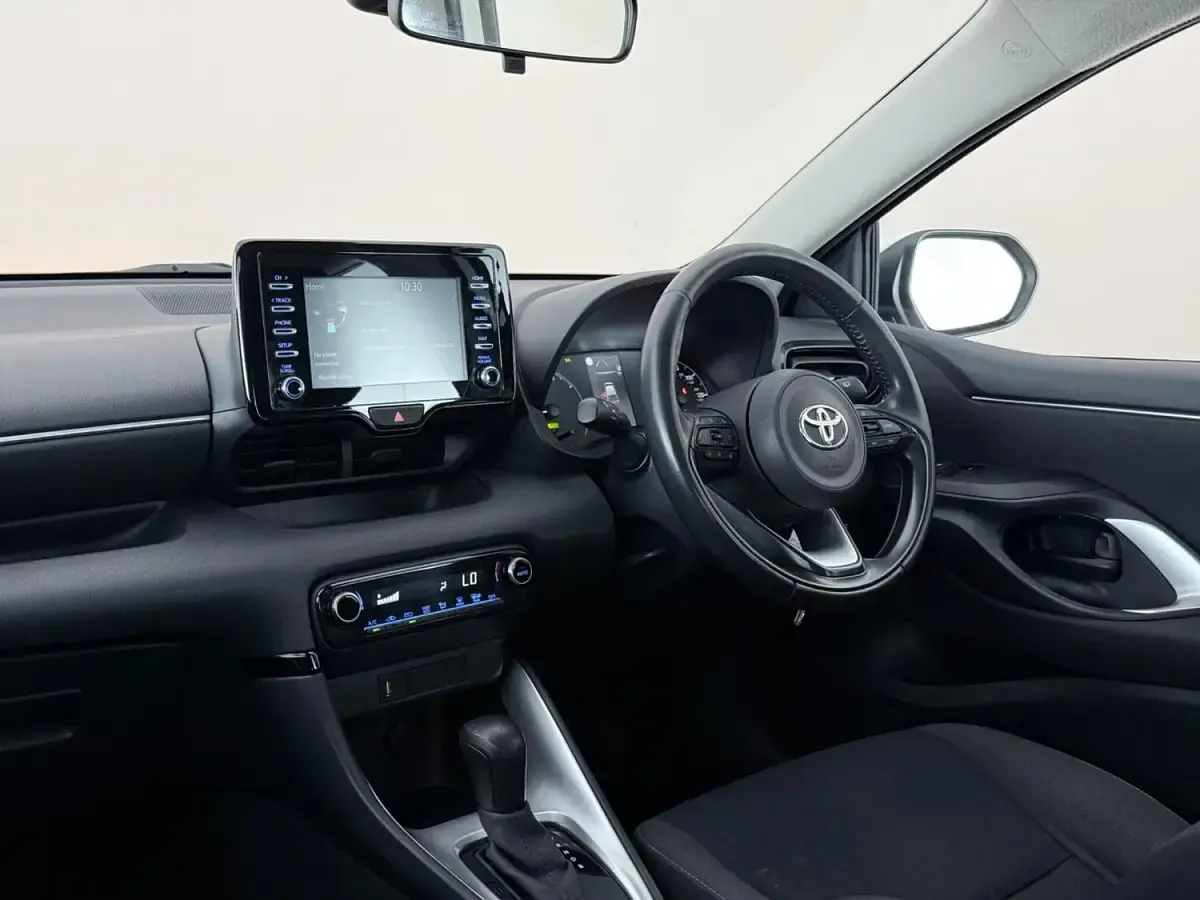 Used Toyota Yaris 2023 White Hatchback