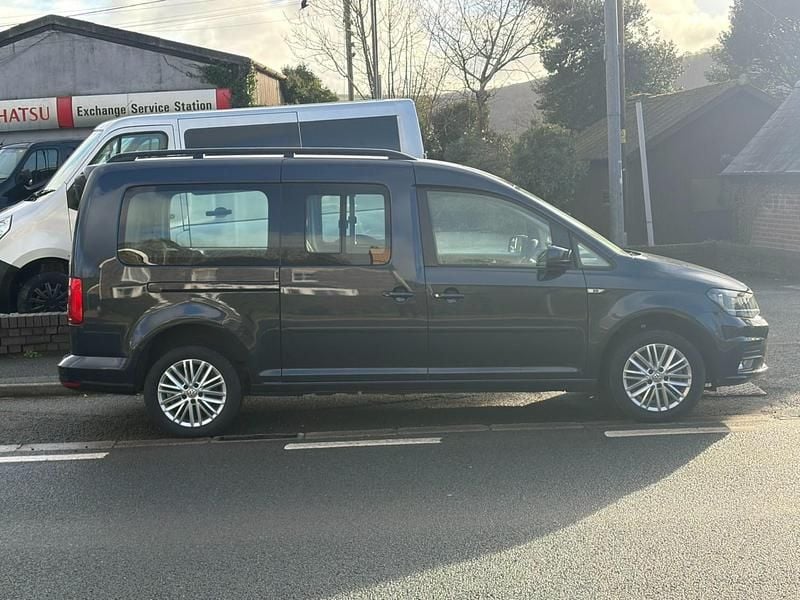 Used VW Caddy Maxi Life Life 102 HP (75 kW) 2020 Blue MPV