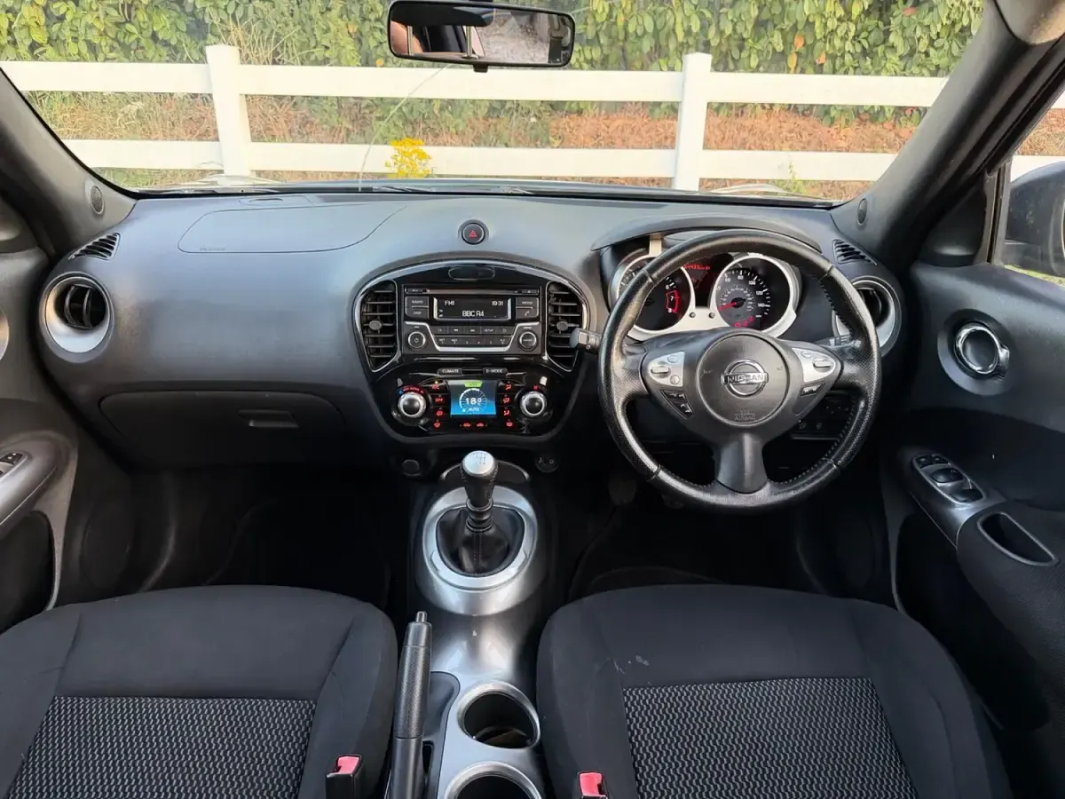 Used Nissan Juke Acenta 115 HP (84 kW) 2016 Black SUV