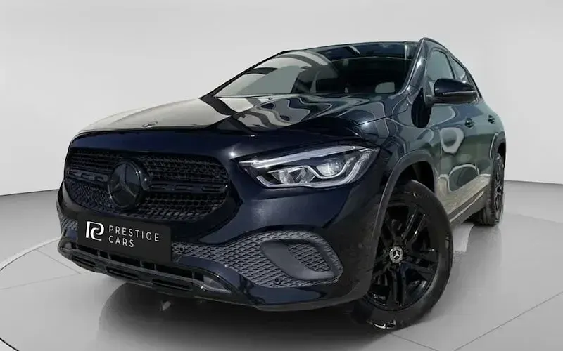 Usado Mercedes GLA200 163 HP (119 kW) 2022 Preto SUV