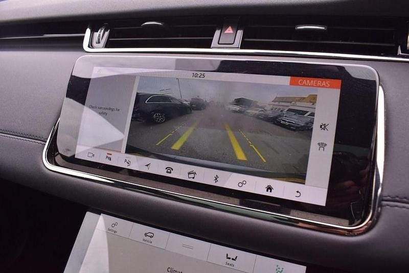 Used Land Rover Range Rover evoque SE Dynamic 180 HP (132 kW) 2020 Grey SUV