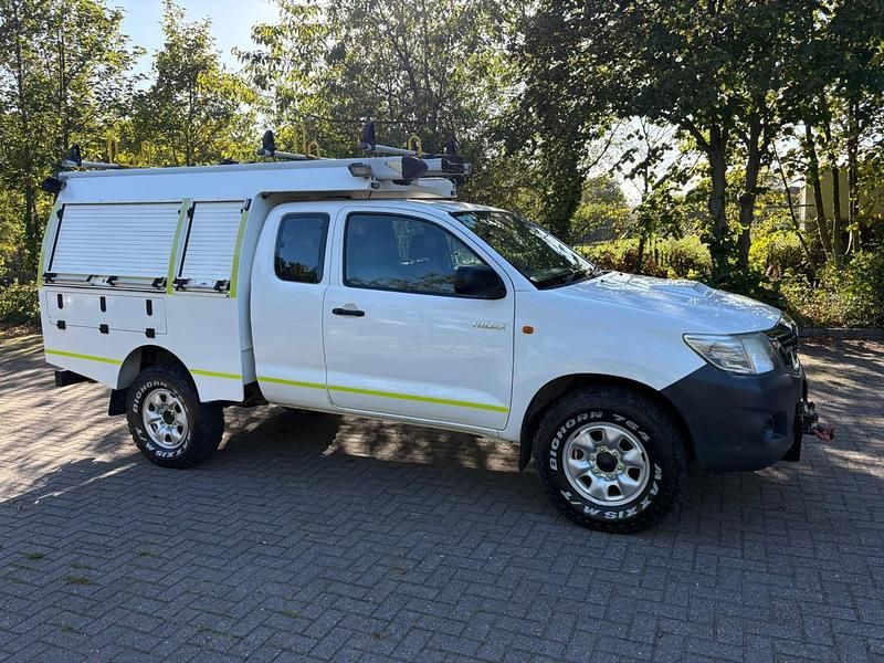 White Used 2013 Toyota HiLux Pickup | £16,950 - Image 1/4