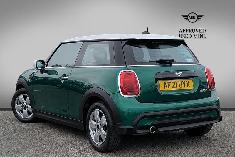 Usado Mini Cooper Classic 134 CV (98 kW) 2021 Verde Utilitario