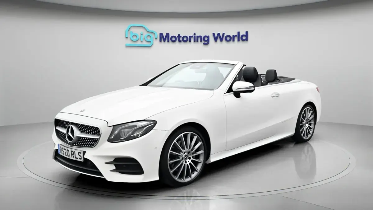 Gebraucht Mercedes E220 AMG line 191 PS (140 kW) 2020 Weiß Cabrio