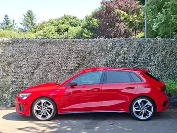 Used Audi A3 Comfort 150 HP (110 kW) 2021 Red Sedan