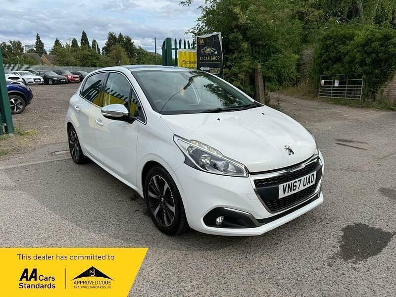 White Used 2017 Peugeot 208 Allure Premium Hatchback | £4,895 (Fair price) - Image 1/4