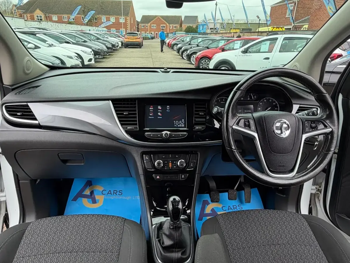 Used Vauxhall Mokka X Active 140 HP (102 kW) 2018 White SUV