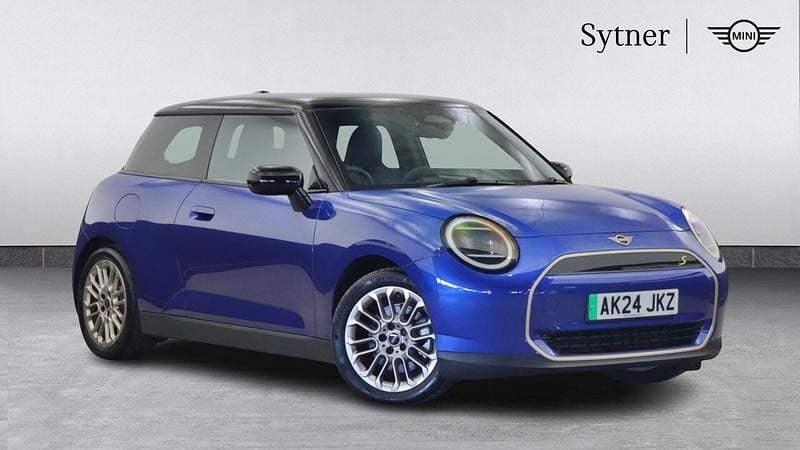 Used Mini Cooper SE Hatch 158 kW (215 HP) 2024 Blue Hatchback