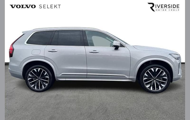 Usado Volvo XC90 Ultra 250 HP (183 kW) 2025 Prateado SUV