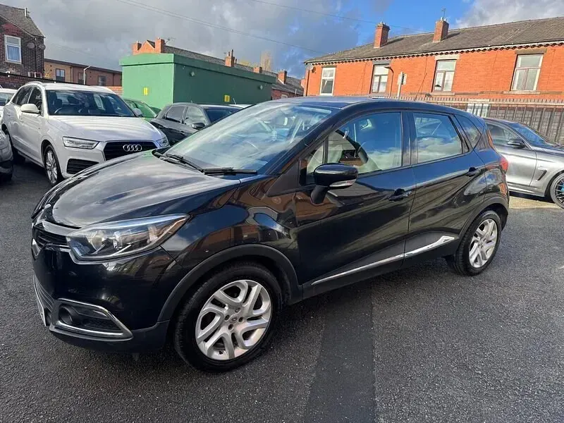 Used Renault Captur Dynamique 90 HP (66 kW) 2014 Black SUV