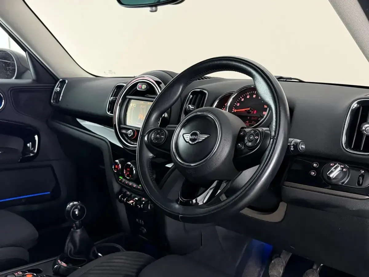 Used Mini Cooper D Countryman 2017 Silver SUV
