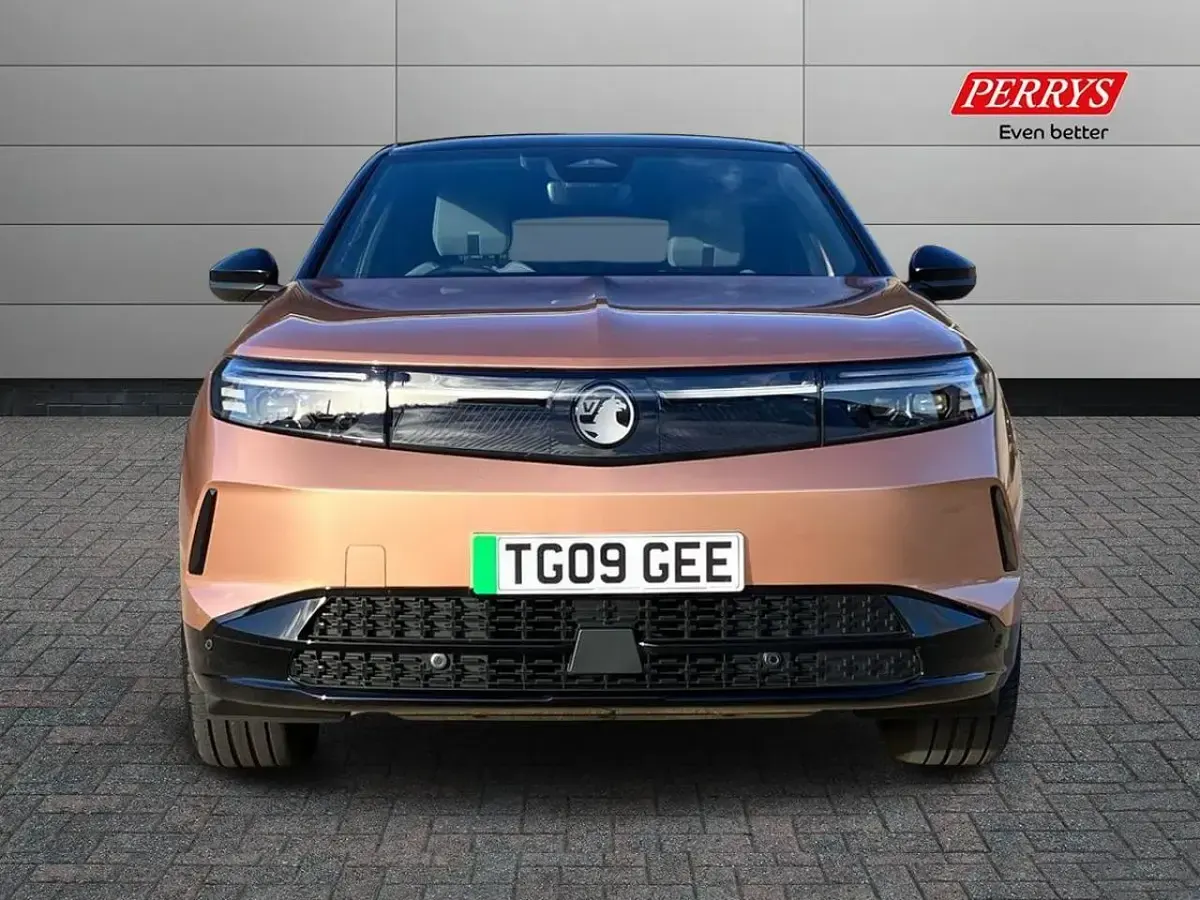 Used Vauxhall Grandland 154 kW (210 HP) 2025 Brown SUV