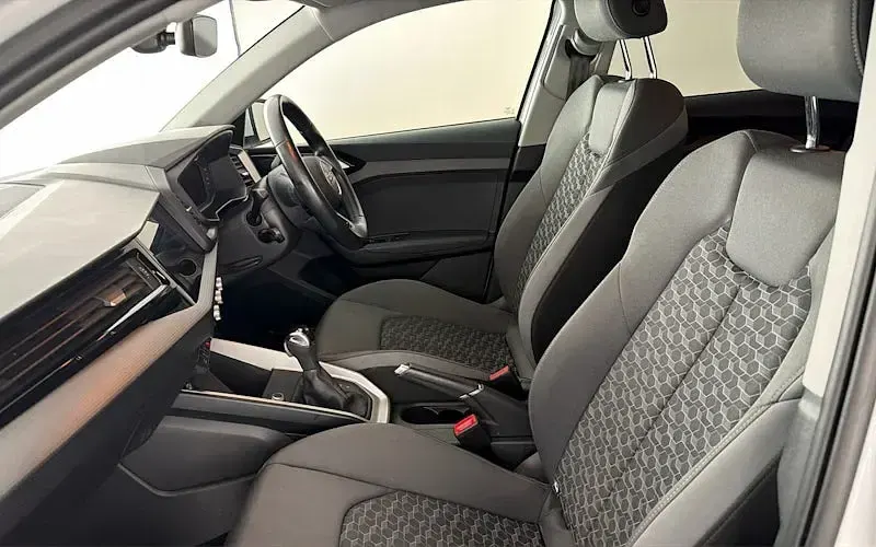 Used Audi A1 Sportback Sport 110 HP (80 kW) 2021 White Hatchback