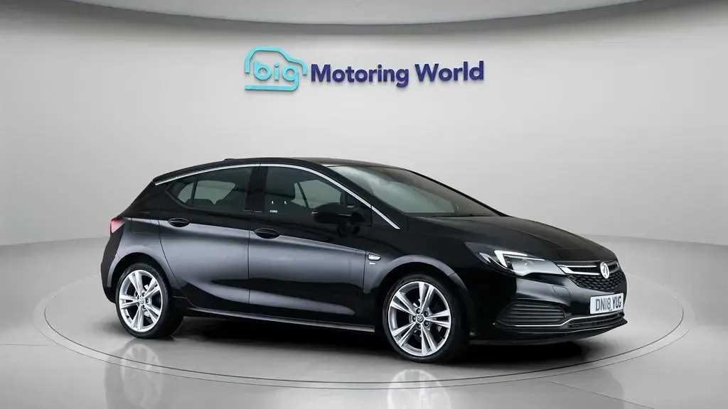 Used Vauxhall Astra SRi 150 HP (110 kW) 2018 Hatchback