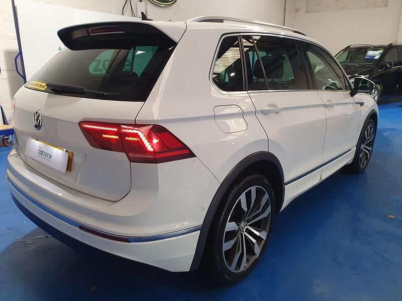 Used VW Tiguan R-line 150 HP (110 kW) 2019 White SUV