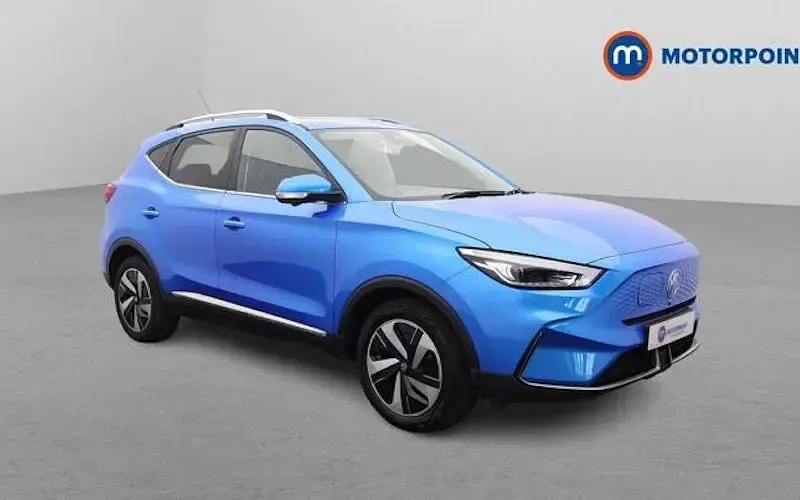 Käytetty MG ZS Trophy Connect 114 kW (156 HP) 2022 Katumaasturi