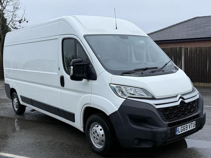 Used Citroën Relay 140 HP (102 kW) 2019 White Van