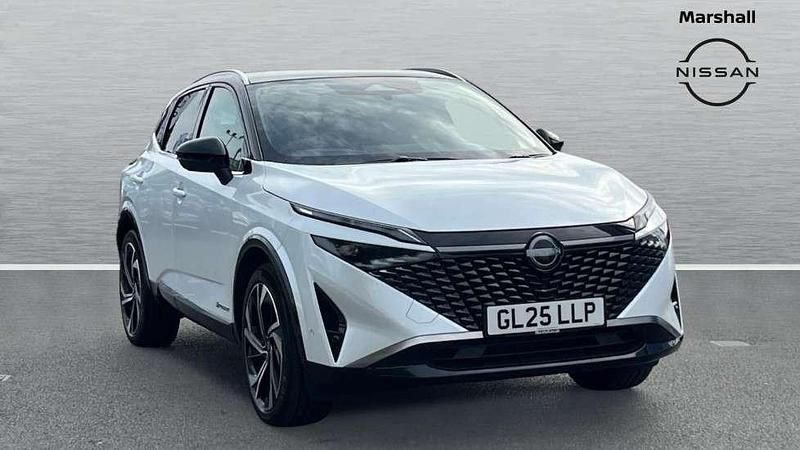White Used 2025 Nissan Qashqai Tekna+ SUV | £32,186 - Image 1/4