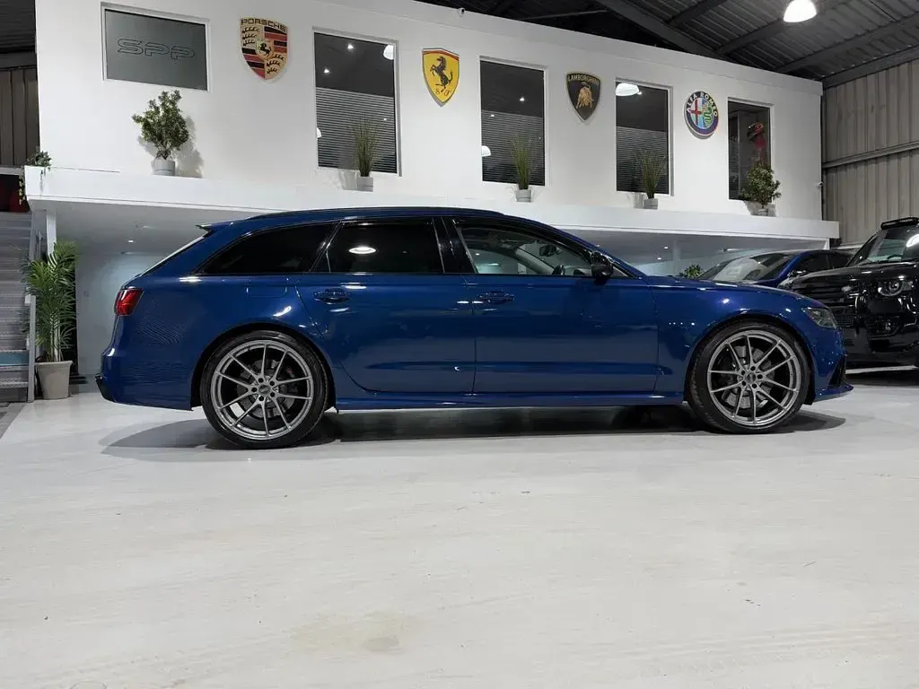 Used Audi RS6 Performance 2017 Blue Estate