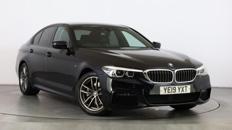 Black Used 2019 BMW 520 M Sport | £18,000 (Good price) - Image 1/4