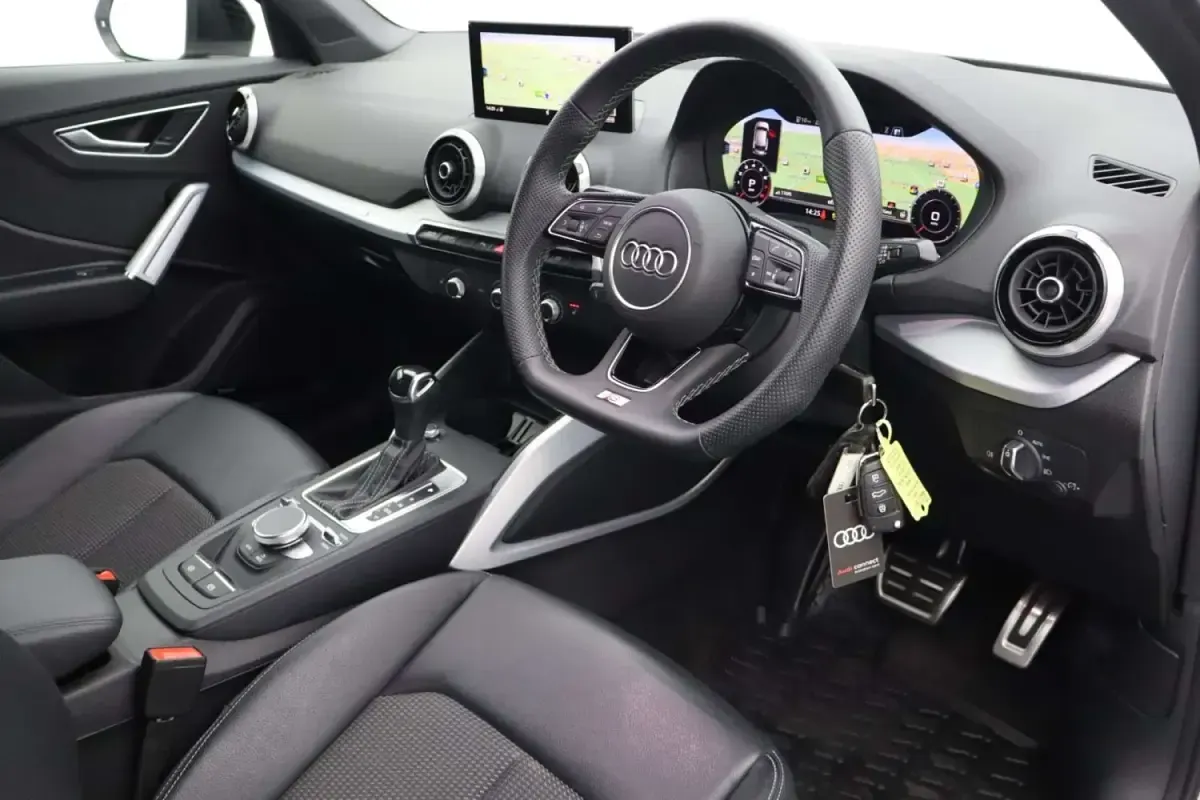 Usado Audi Q2 Black Edition 2023 Blanco SUV