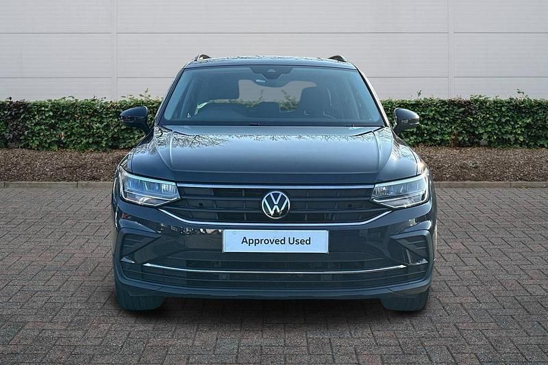 Used VW Tiguan Life 130 HP (95 kW) 2022 Grey SUV
