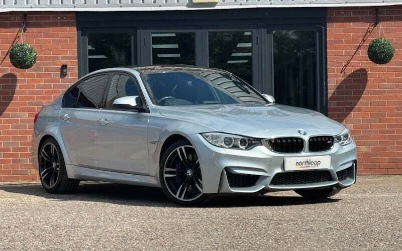 Blue Used 2015 BMW M3 Comfort Edition Sedan | £29,500 (Fair price) - Image 1/4