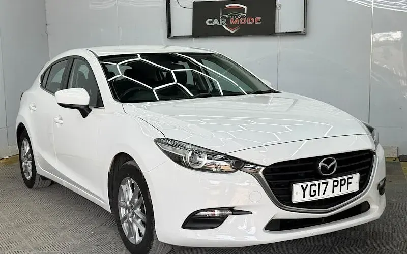 Used Mazda 3 120 HP (88 kW) 2016 Hatchback