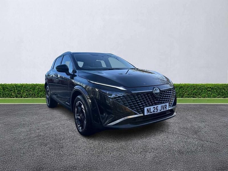 Black Used 2025 Nissan Qashqai N-Connecta SUV | £26,999 (Fair price) - Image 1/4