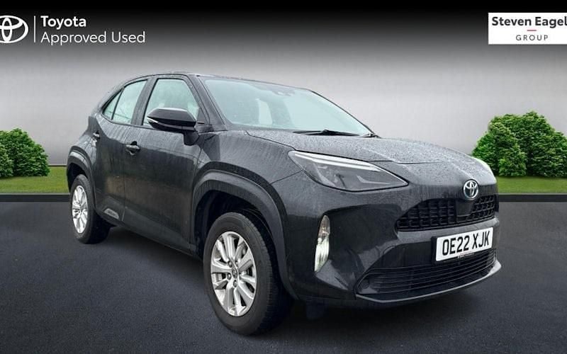 Used 2025 Toyota Yaris Hybrid Estate | £17,795 (Super price) - Image 1/4