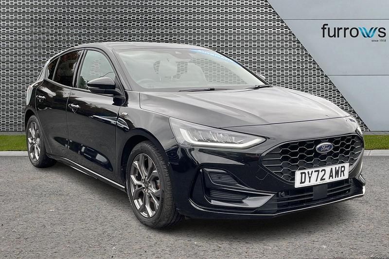 Black Used 2022 Ford Focus ST-Line Hatchback | £16,490 (Fair price) - Image 1/4