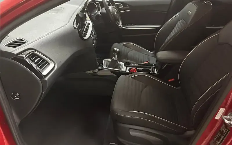 Used Kia ProCeed GT-Line 160 HP (117 kW) 2023 Red Estate