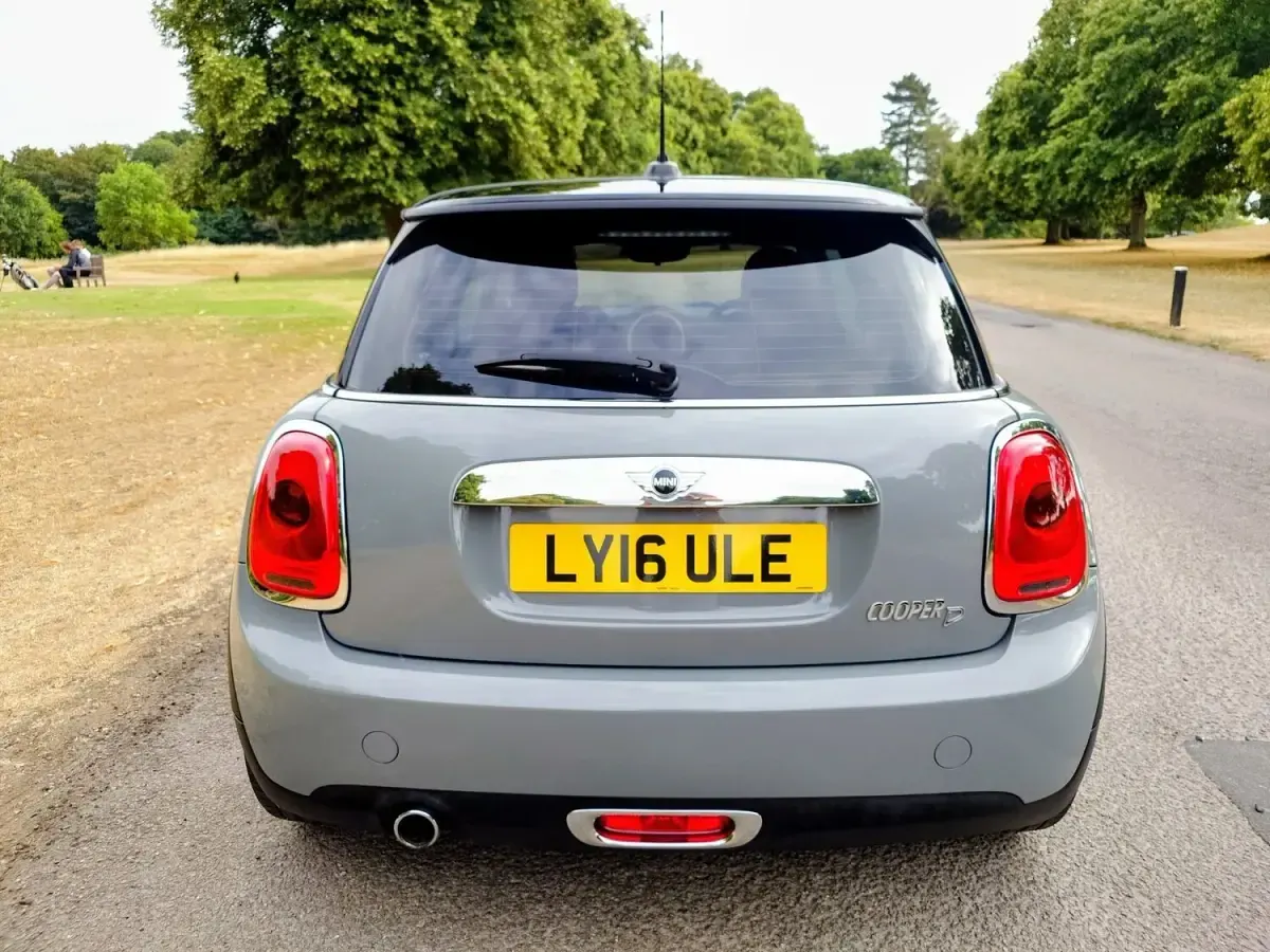 Used Mini Cooper D Hatch 116 HP (85 kW) 2016 Grey Hatchback
