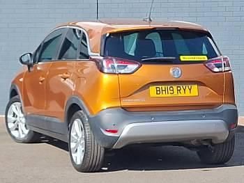 Second-hand Vauxhall Crossland X 130 CP (95 kW) 2019 Portocaliu SUV