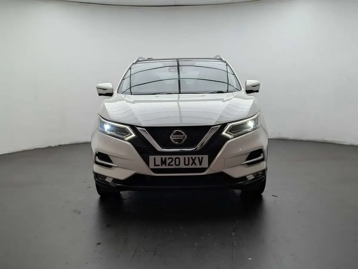 Used Nissan Qashqai Tekna 2020 White SUV