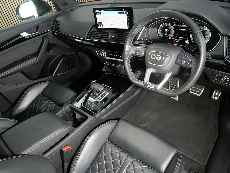 Used Audi Q5 Comfort 204 HP (150 kW) 2021 Black SUV