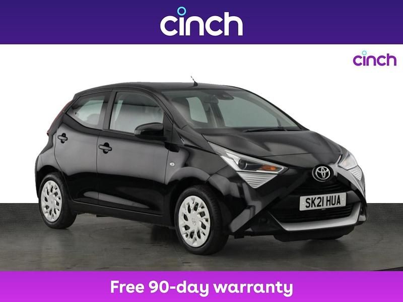 Black Used 2021 Toyota Aygo X-play Hatchback | £9,399 (Fair price) - Image 1/3