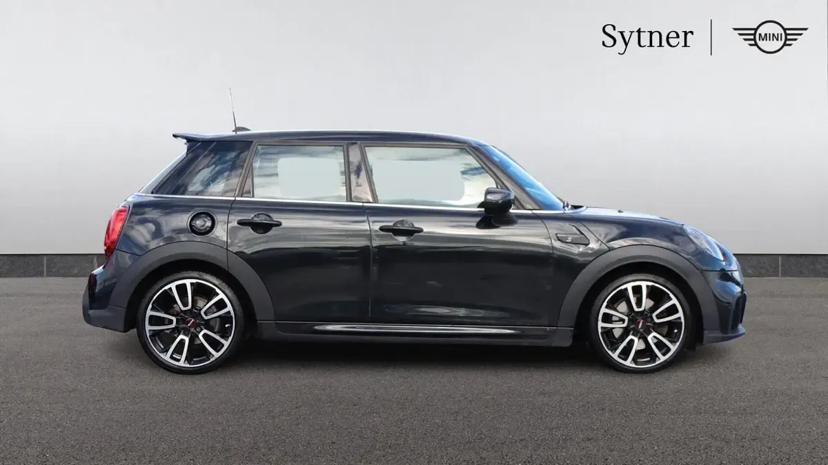 Used Mini Cooper S Hatch 176 HP (129 kW) 2022 Black Hatchback