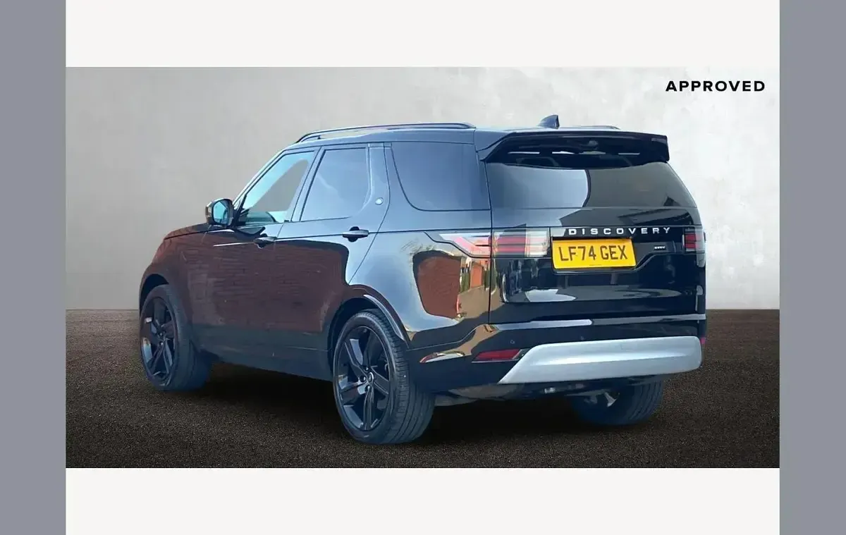 Used Land Rover Discovery 350 HP (257 kW) 2025 Black SUV