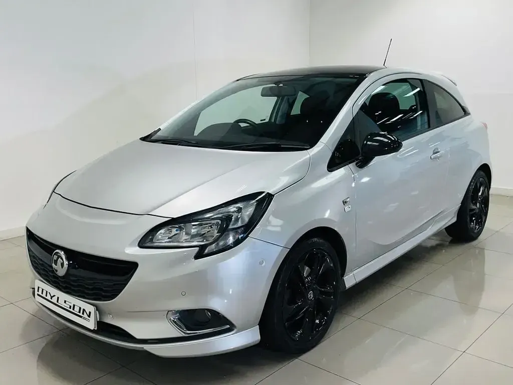 Used Vauxhall Corsa Edition 100 HP (73 kW) 2015 Silver Hatchback