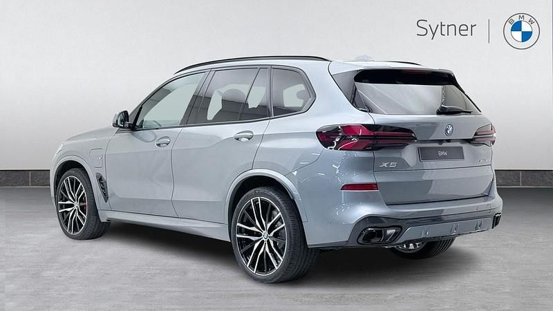 Gebraucht BMW X5 M Sport 482 PS (354 kW) 2025 Grau SUV