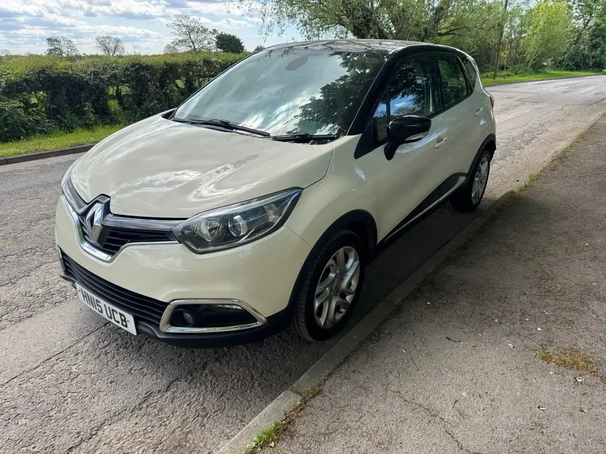 Używany Renault Captur Dynamique 90 KM (66 kW) 2015 Beżowy SUV