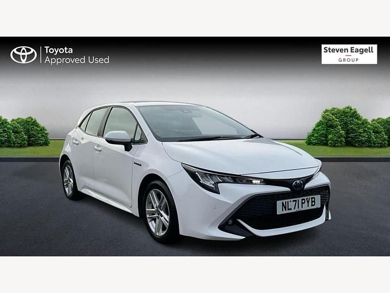White Used 2021 Toyota Corolla Hatchback | £15,499 (Fair price) - Image 1/3